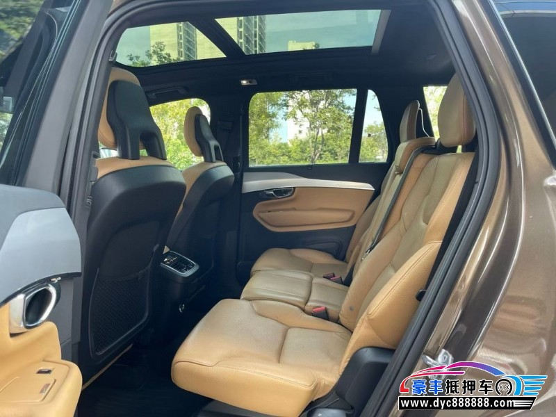 16年沃尔沃XC90轿车抵押车出售