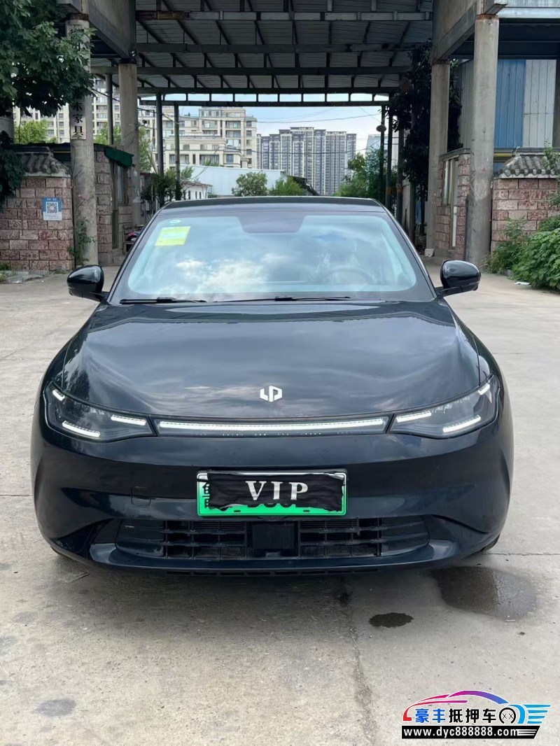 25年零跑c01轿车抵押车出售