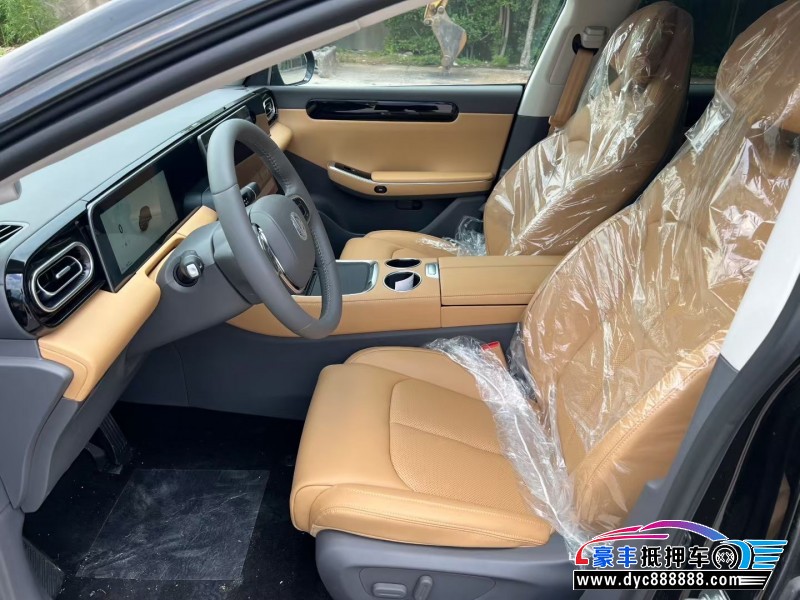 25年零跑c01轿车抵押车出售