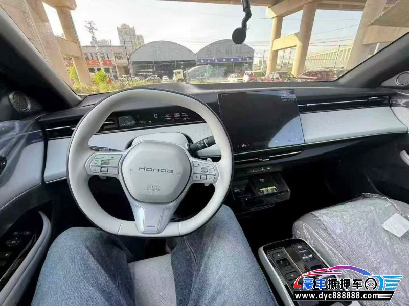 25年本田极湃轿车抵押车出售