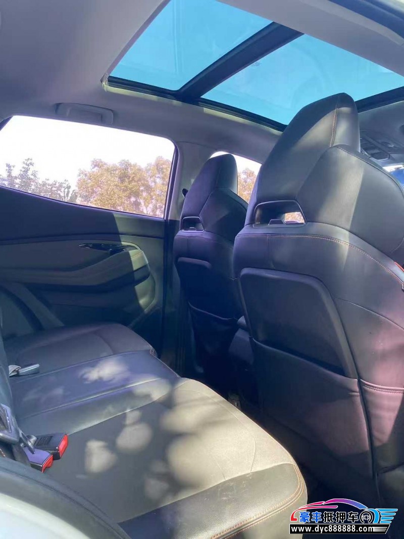 20年宝骏RS3轿车抵押车出售