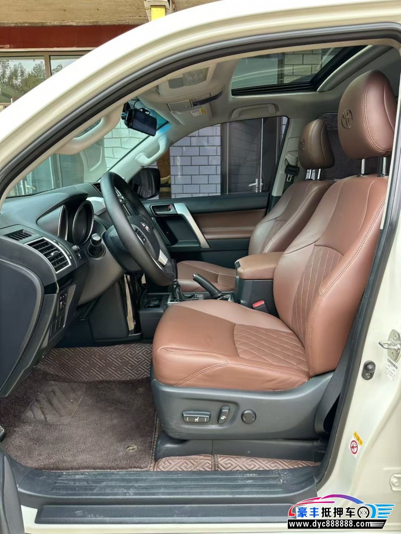 17年丰田普拉多（霸道）轿车抵押车出售