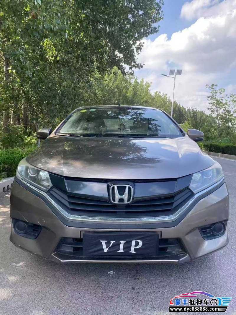 16年本田哥瑞轿车抵押车出售
