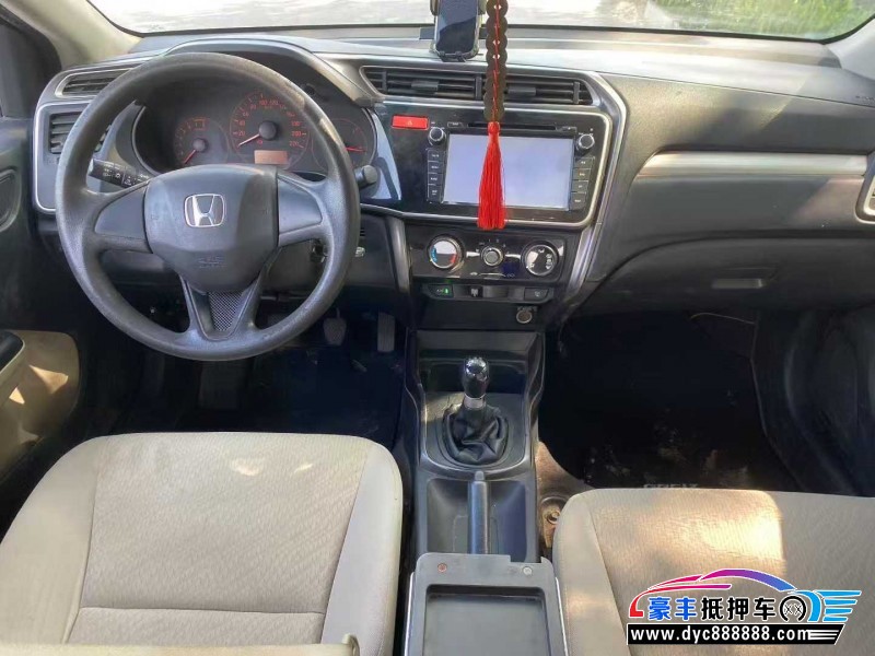 16年本田哥瑞轿车抵押车出售