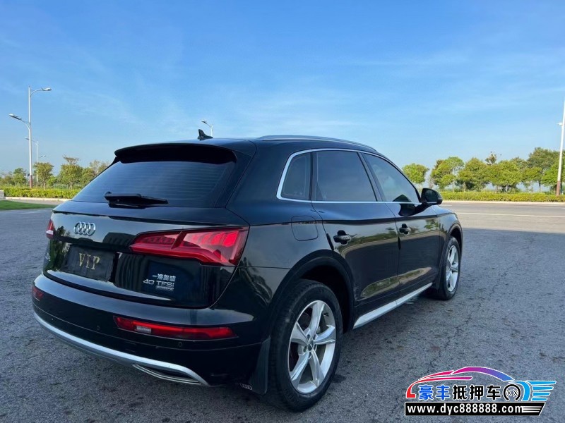19年奥迪Q5轿车抵押车出售