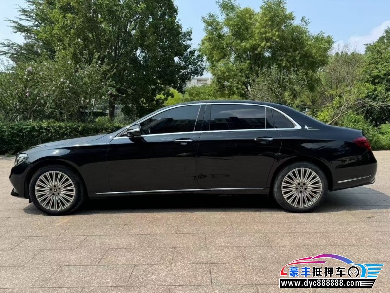 20年奔驰E轿车抵押车出售