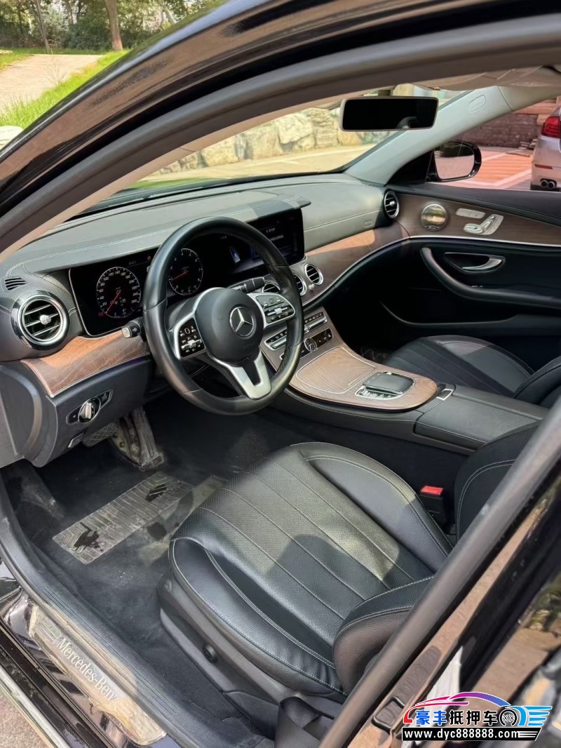 20年奔驰E轿车抵押车出售