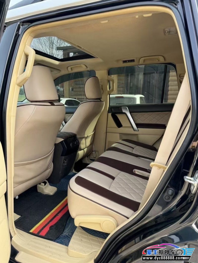 17年丰田普拉多（霸道）轿车抵押车出售