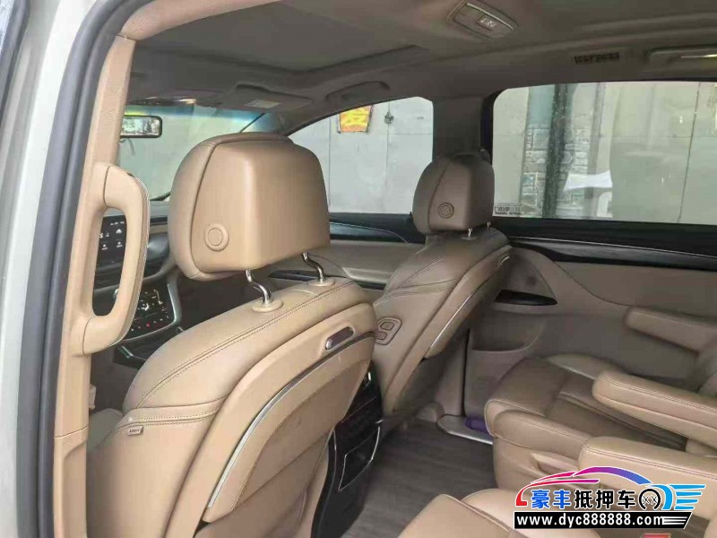 21年别克GL8轿车抵押车出售