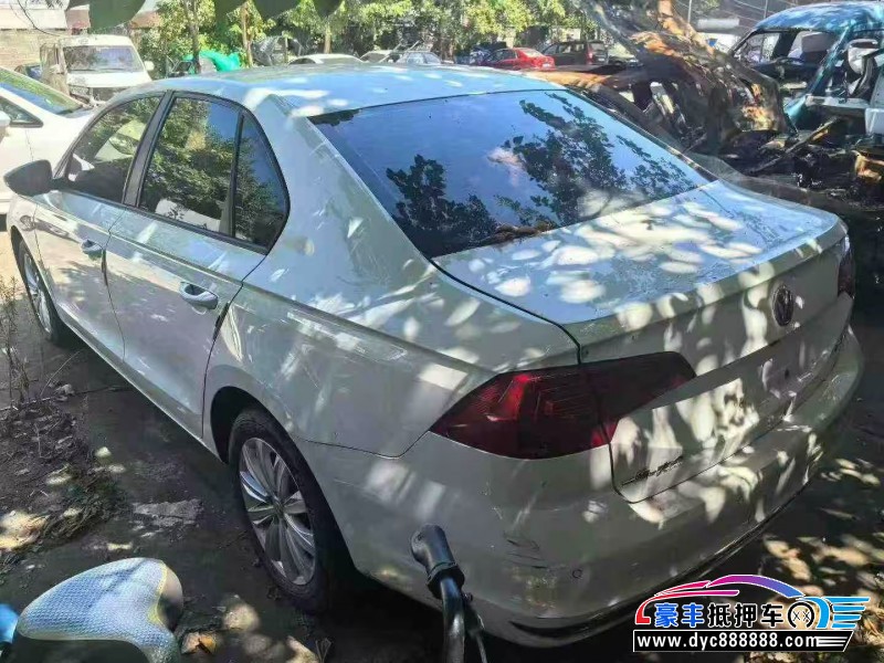 21年大众宝来轿车抵押车出售