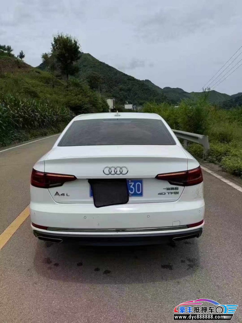 19年奥迪A4L轿车抵押车出售