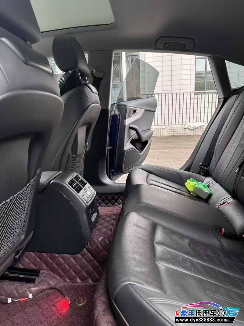 20年奥迪A5轿车抵押车出售