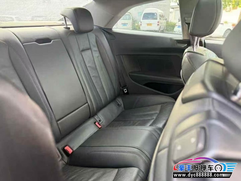 18年奥迪A5轿车抵押车出售