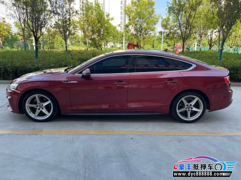 17年奥迪A5轿车抵押车出售