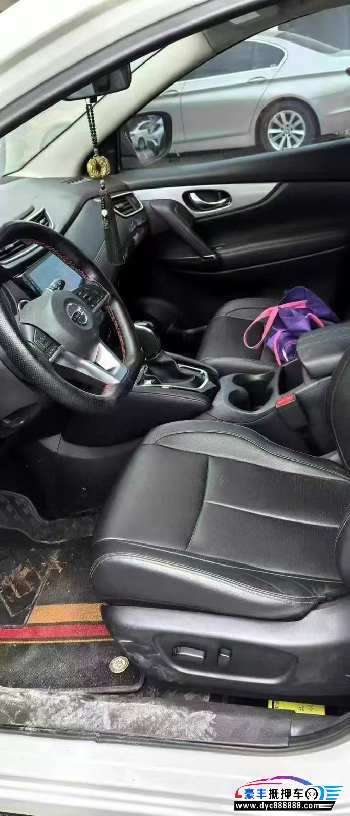 20年日产逍客轿车抵押车出售