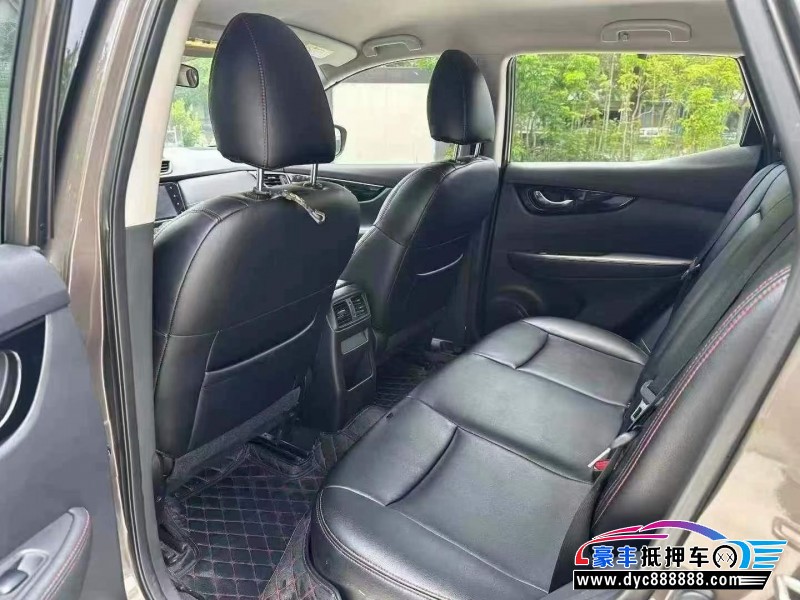 20年日产逍客轿车抵押车出售