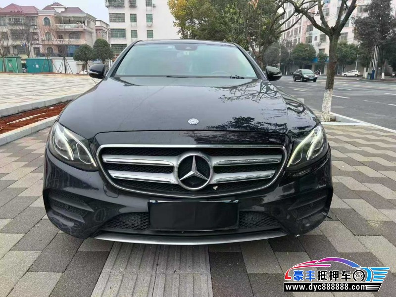 16年奔驰E轿车抵押车出售