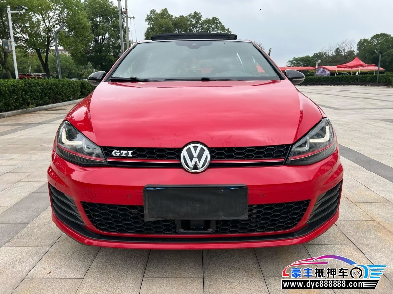 16年大众高尔夫轿车抵押车出售