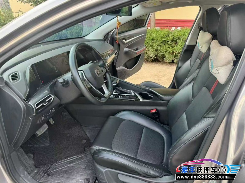 20年长安逸动轿车抵押车出售