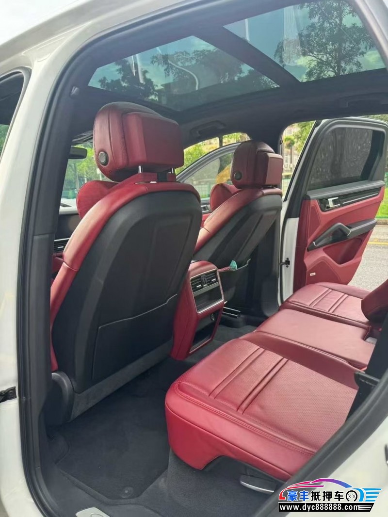 21年保时捷卡宴轿车抵押车出售