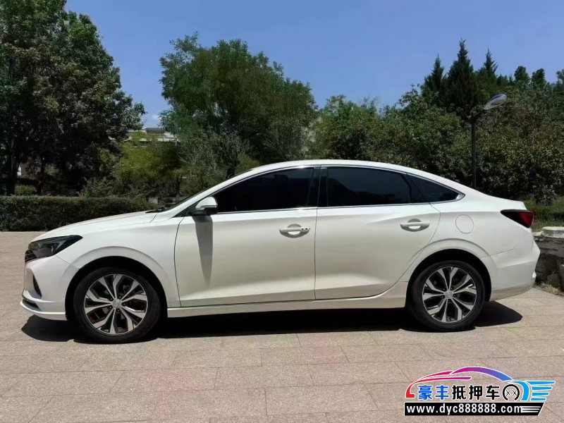 22年长安逸动轿车抵押车出售