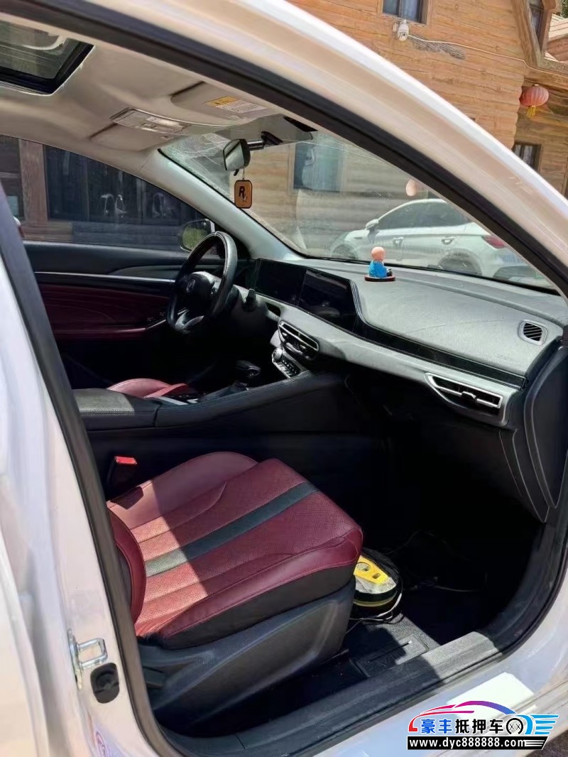 22年长安逸动轿车抵押车出售