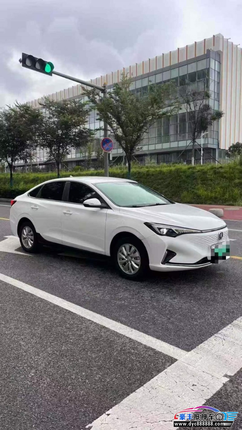 24年长安逸动轿车抵押车出售