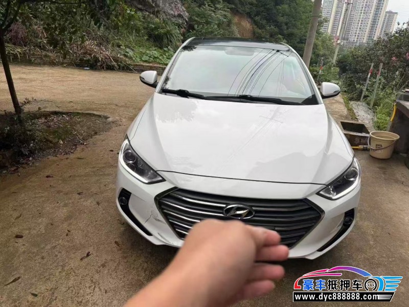 18年现代领动轿车抵押车出售