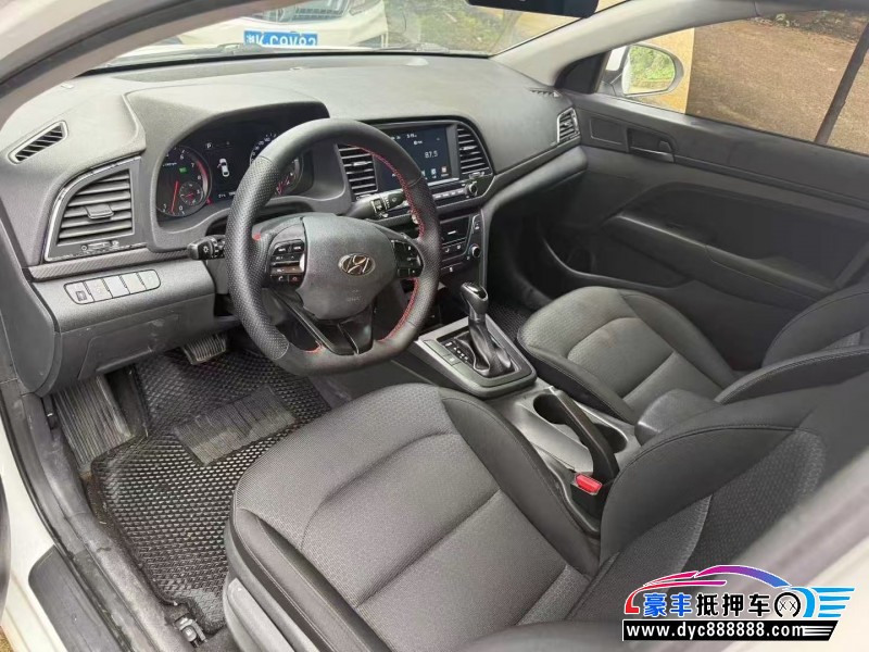 18年现代领动轿车抵押车出售