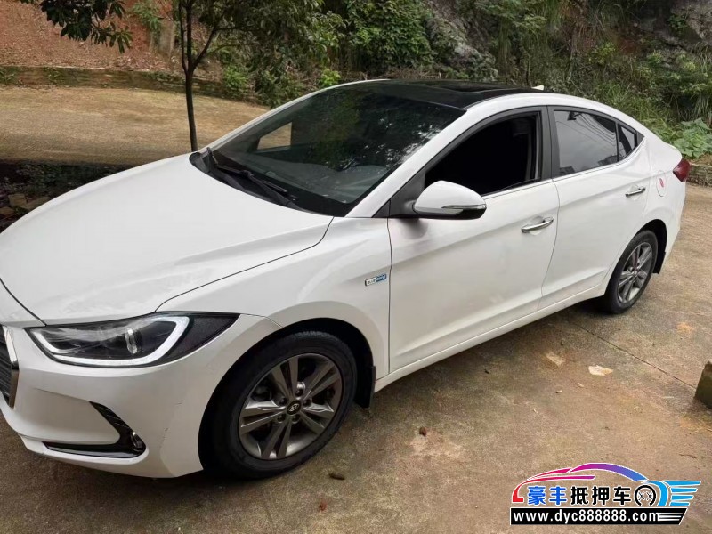 18年现代领动轿车抵押车出售