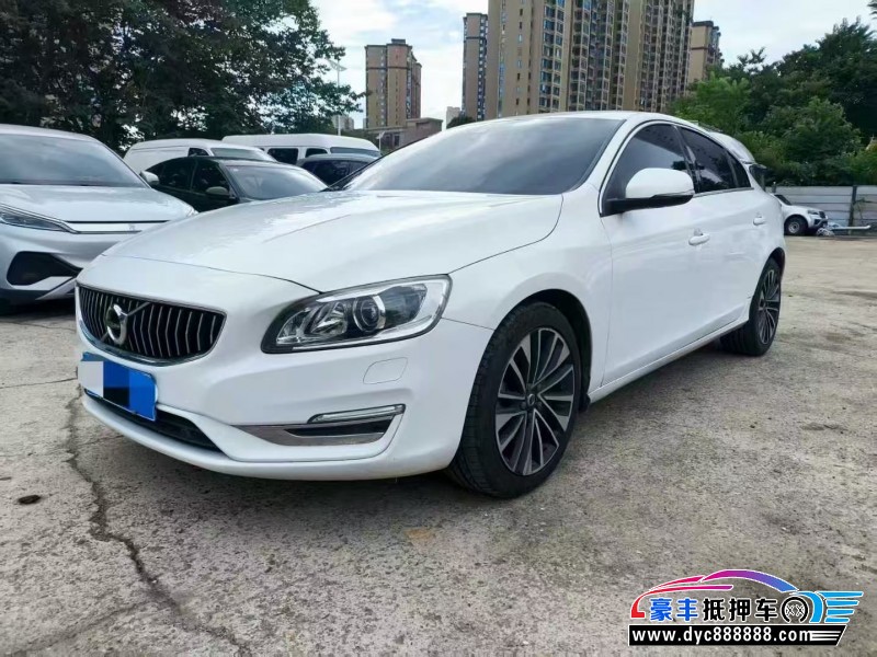 18年沃尔沃S60轿车抵押车出售