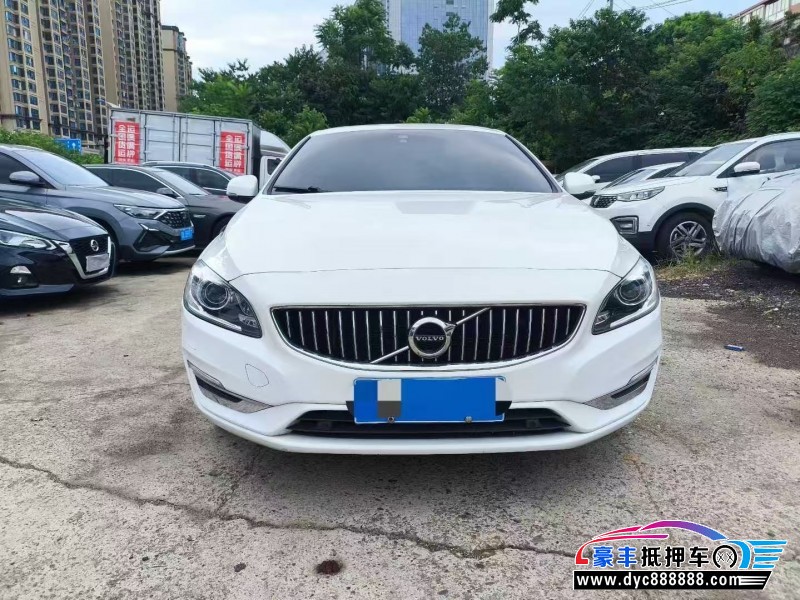 18年沃尔沃S60轿车抵押车出售