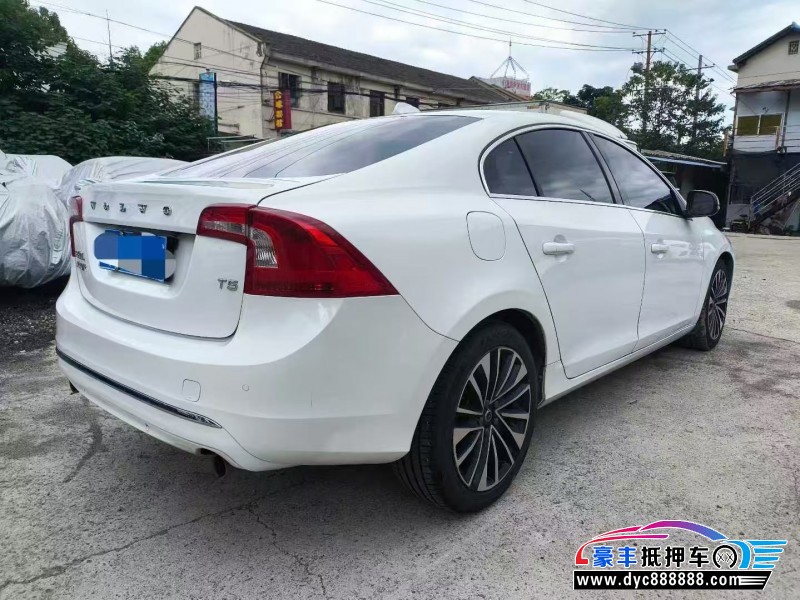 18年沃尔沃S60轿车抵押车出售