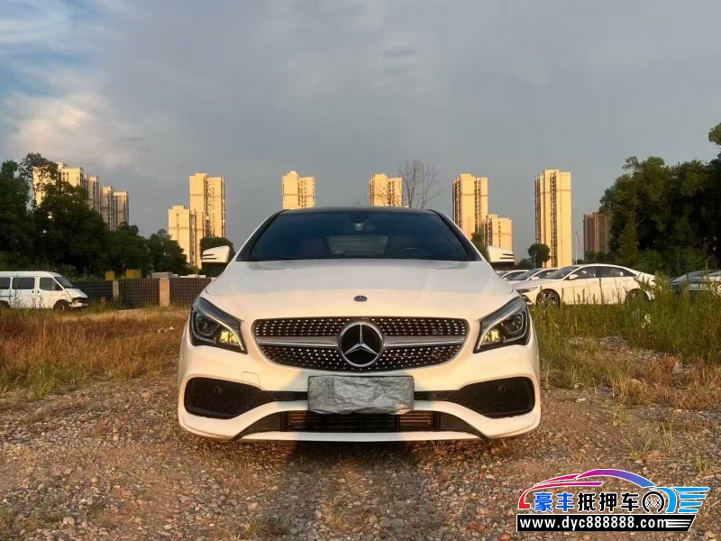 18年奔驰CLA轿车抵押车出售