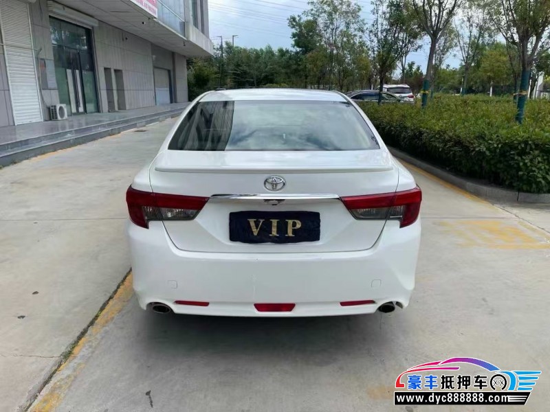 13年丰田锐志轿车抵押车出售