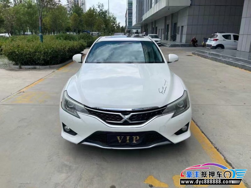 13年丰田锐志轿车抵押车出售