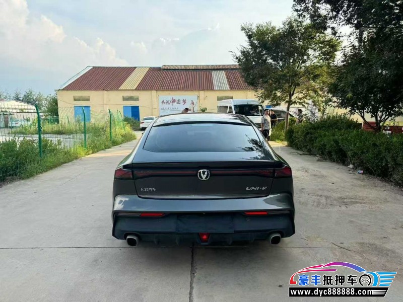 23年长安长安UNI轿车抵押车出售