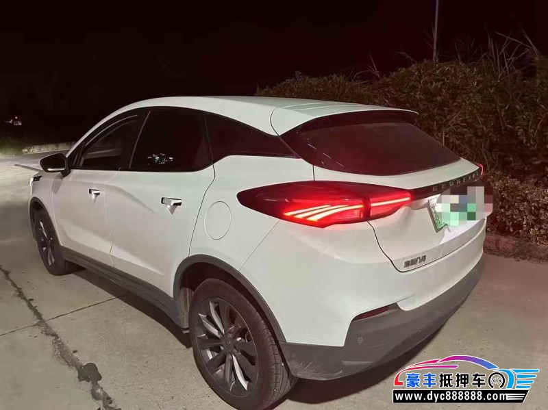 23年吉利几何轿车抵押车出售