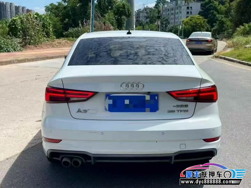 19年奥迪A3轿车抵押车出售