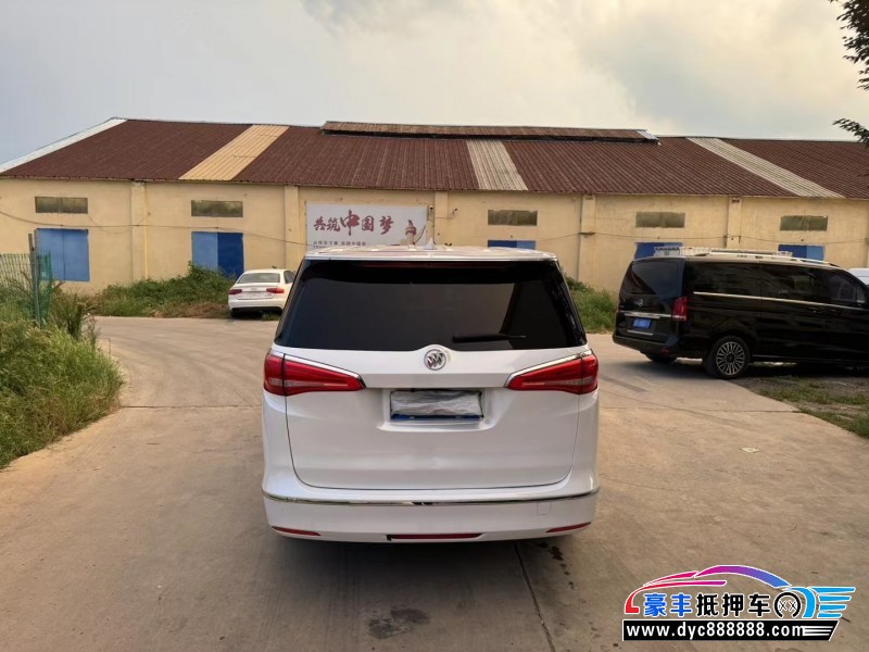 18年别克GL8轿车抵押车出售