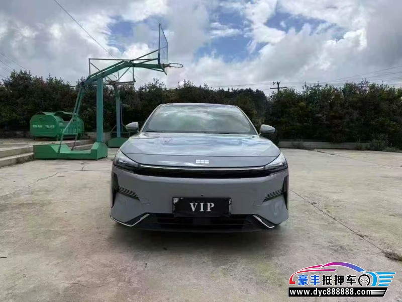 24年吉利银河L6轿车抵押车出售