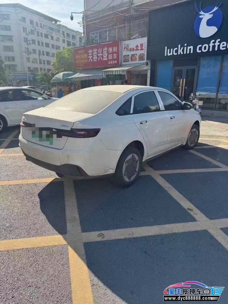 24年吉利几何轿车抵押车出售