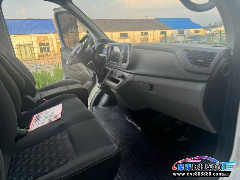 23年上汽大通V80轿车抵押车出售