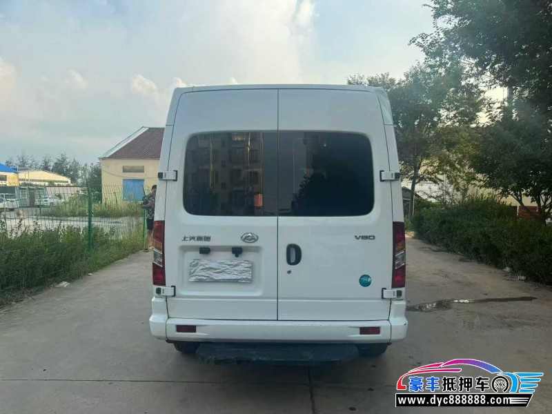 23年上汽大通V80轿车抵押车出售
