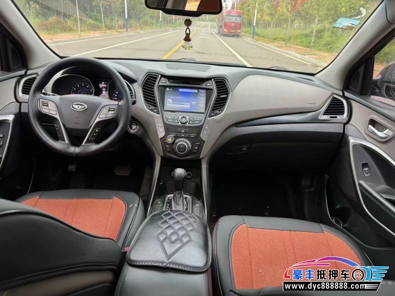 15年现代格锐轿车抵押车出售