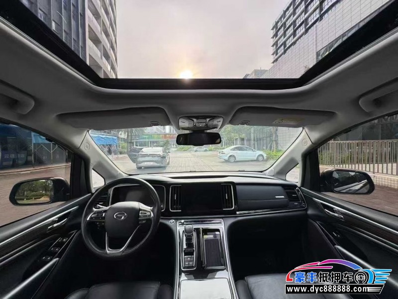 22年传祺M8轿车抵押车出售