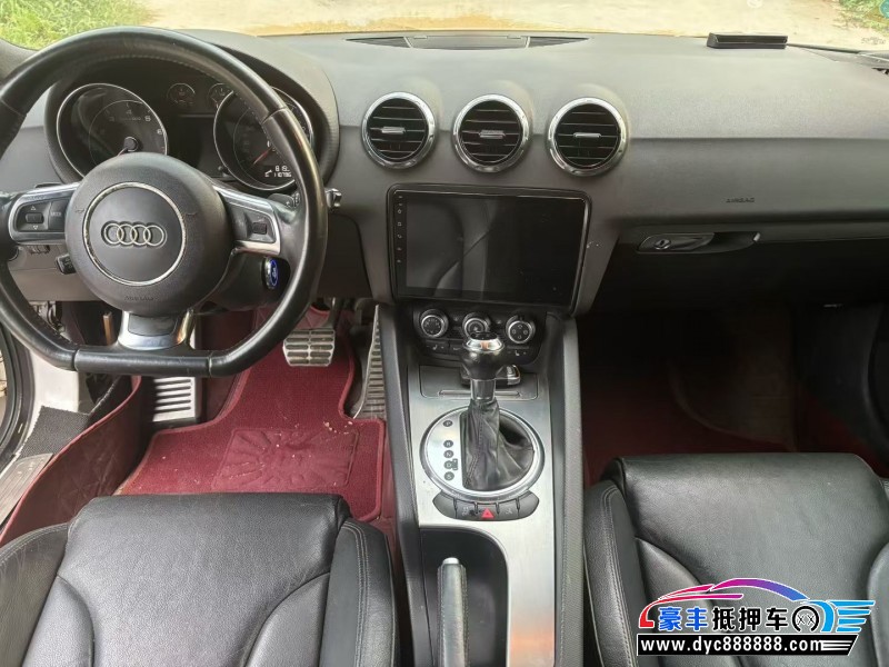 12年奥迪TT轿车抵押车出售