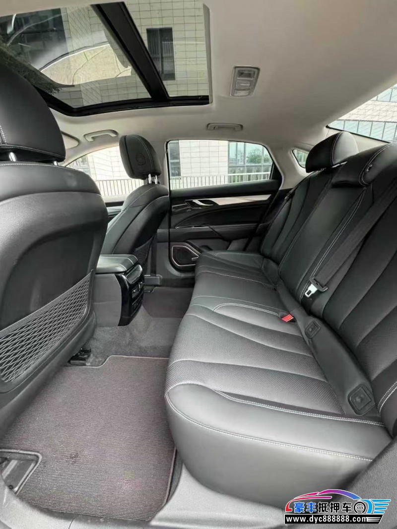 18年吉利博瑞轿车抵押车出售