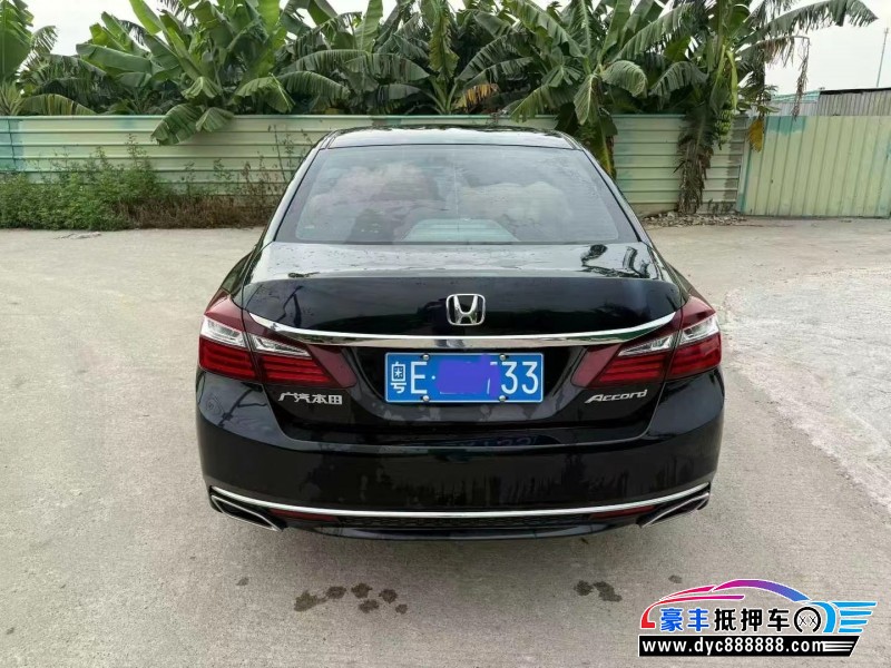 17年本田雅阁轿车抵押车出售