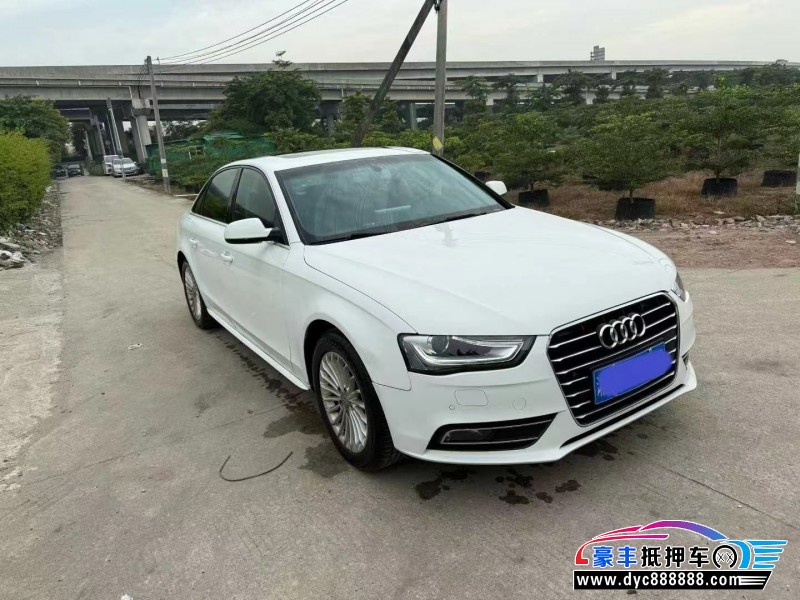 14年奥迪A4L轿车抵押车出售